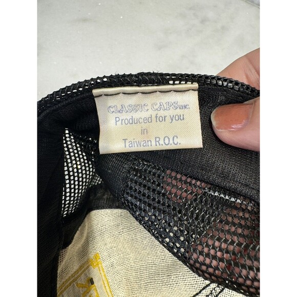 Vintage Old Charter Bourbon Whiskey Snap Back Mesh Trucker Hat Black - Picture 6 of 7